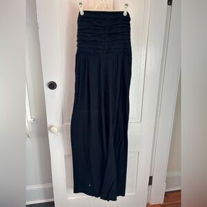Women’s Black Strapless Linen Pants Romper. Shoulder straps included.